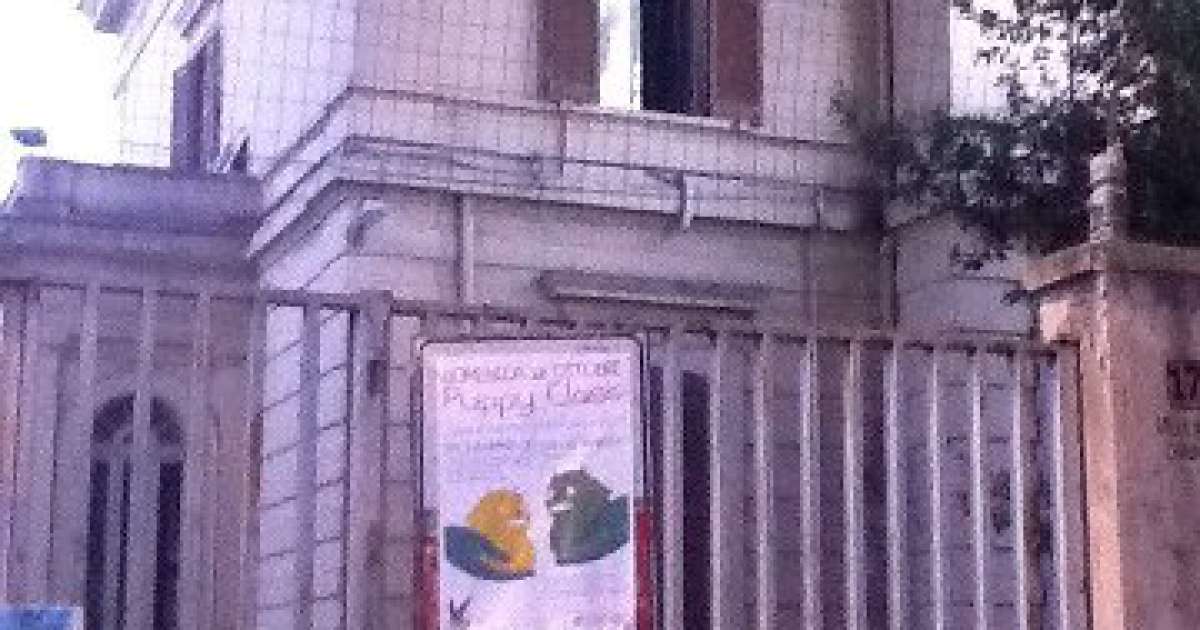 Villa Roth, le istituzioni tollerano e l'occupazione funziona